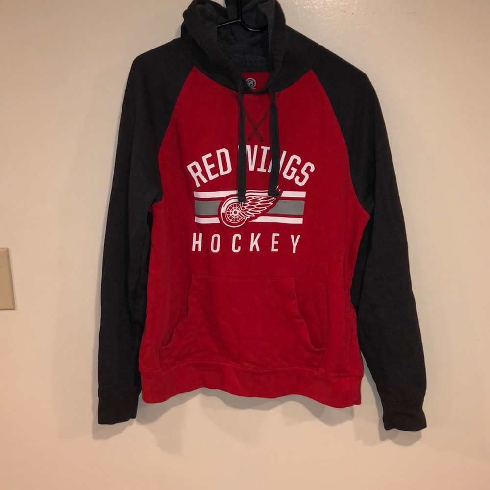 Red wings hockey hoodie